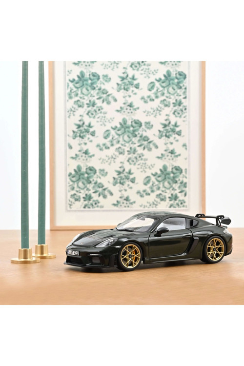 1/18 Porsche Cayman GT4 RS w/Weissach Pack 2023 Brewster Green