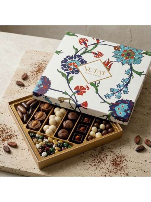 365GR Hediyelik Özel Spesiyal Çikolata & Karışık Draje Kutusu - 8 Farklı Gurme Lezzet 🎁✨/Türk Motifi