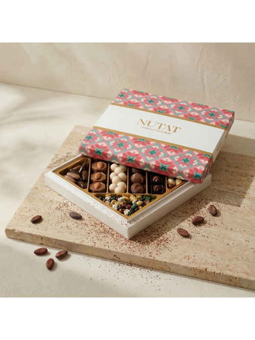 365GR Hediyelik Özel Spesiyal Çikolata & Karışık Draje Kutusu - 8 Farklı Gurme Lezzet 🎁✨/Geleneksel Motif