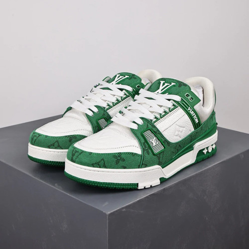 LV Trainer Snekears Greeen