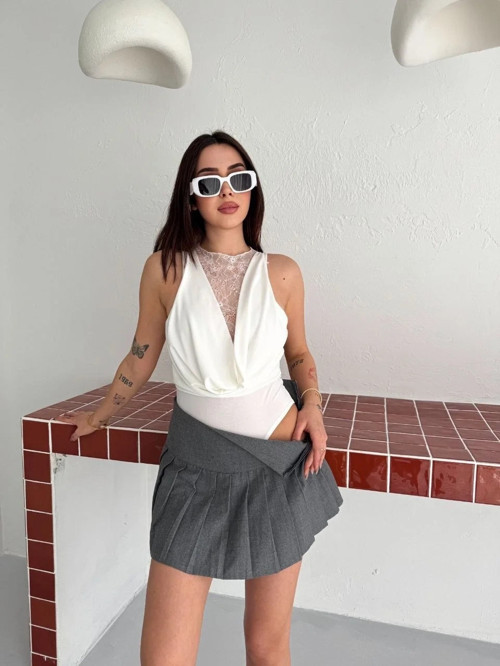 Kadın Dantel Detaylı Derin Dekolte Body Şık Kolsuz Yazlık Bodysuit - Beyaz