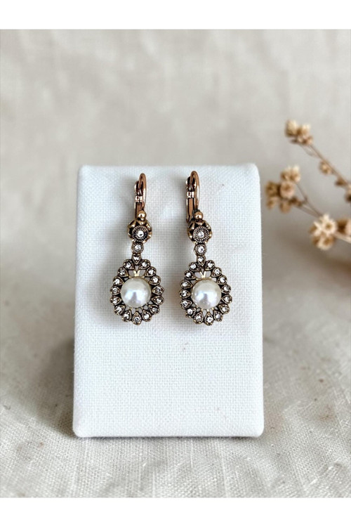 Kristal Taşlı Papatya Figür İnci Sallantılı Küpe