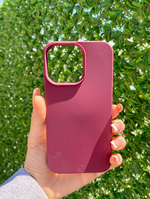 iPhone 13 Pro Bordo Silikon Kapak – Darbelere Dayanıklı, Ultra Slim, Şık Tasarım