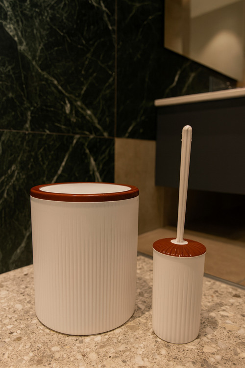 2'li Banyo Seti, Çöp Kovası ve WC Fırçalık, Beyaz, Hacim: 6 Litre