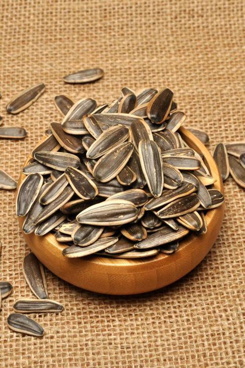 Tuzsuz Siyah Ay Çekirdeği Kavrulmuş  400 G