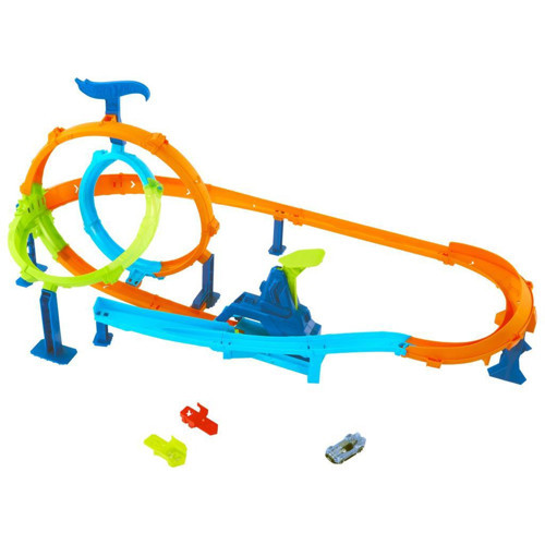 Hot Wheels Akrobasi Pistleri, Dolambaçlı Hız Pisti Seti ve Metal Araba JHK73