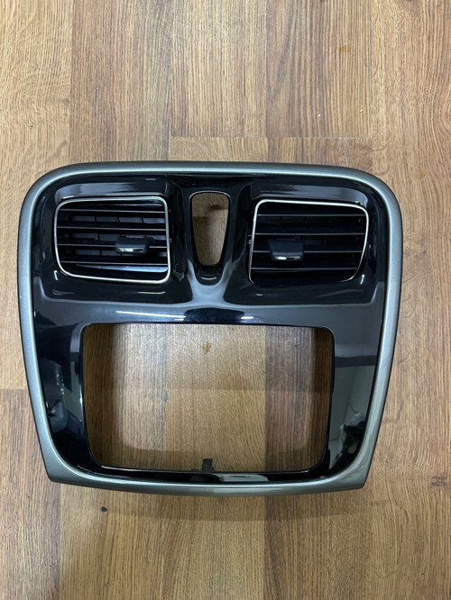Dacia Duster Sandero 2 Logan 2 Kalorifer Izgara Komple 682601883R