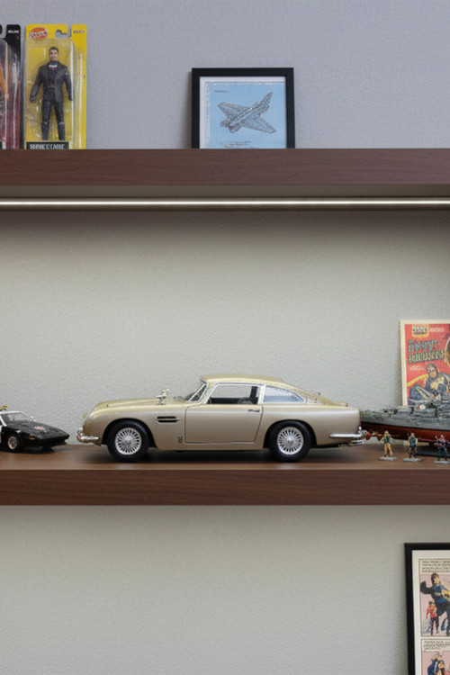 1:24 Aston Martın DB5 Araba Krem (Gold) MM-79375