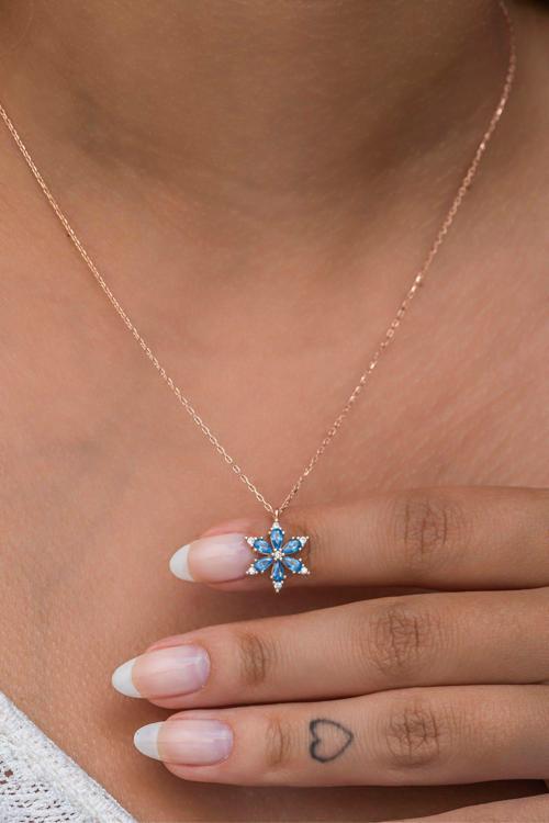 925 Ayar Gümüş Aquamarin Taşlı Lotus Kamelya Çiçeği Kolye