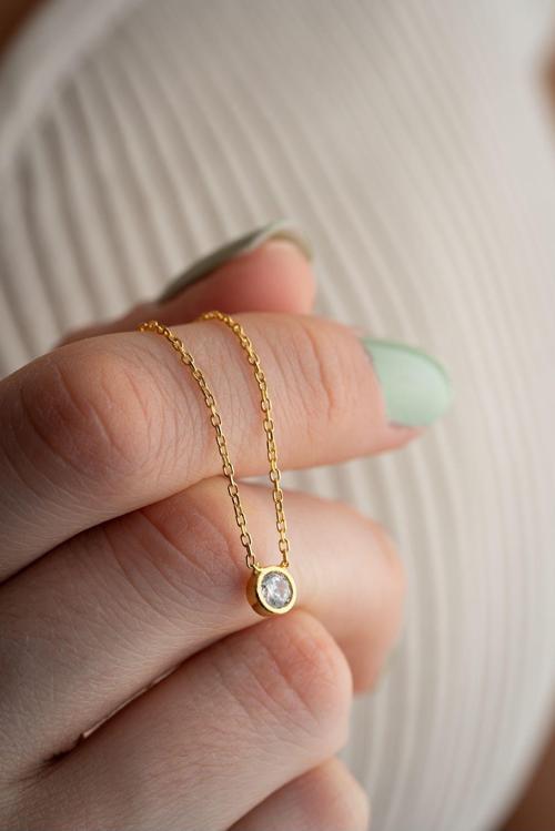 925 Ayar Gümüş Gold Kaplama Minimal 5 mm Tektaş Kolye