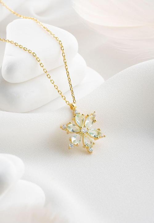 925 Ayar Gümüş Gold Kaplama Su Yeşili Taşlı Kamelya Çiçeği Kolye