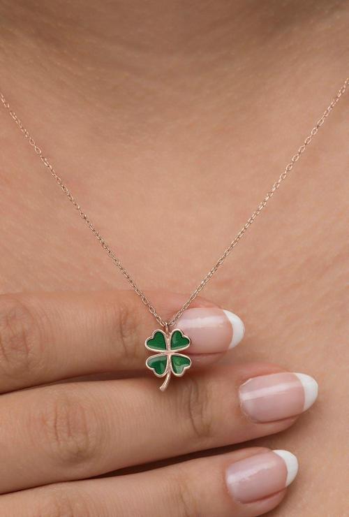 925 Ayar Gümüş Koyu Yeşil Mineli Yonca Kolye