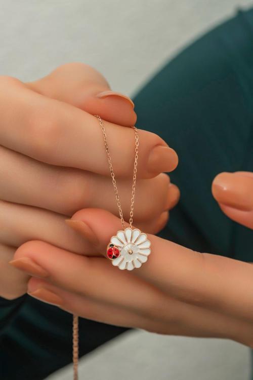 925 Ayar Gümüş Manolya Çiçeği Uğur Böceği Papatya Kolye
