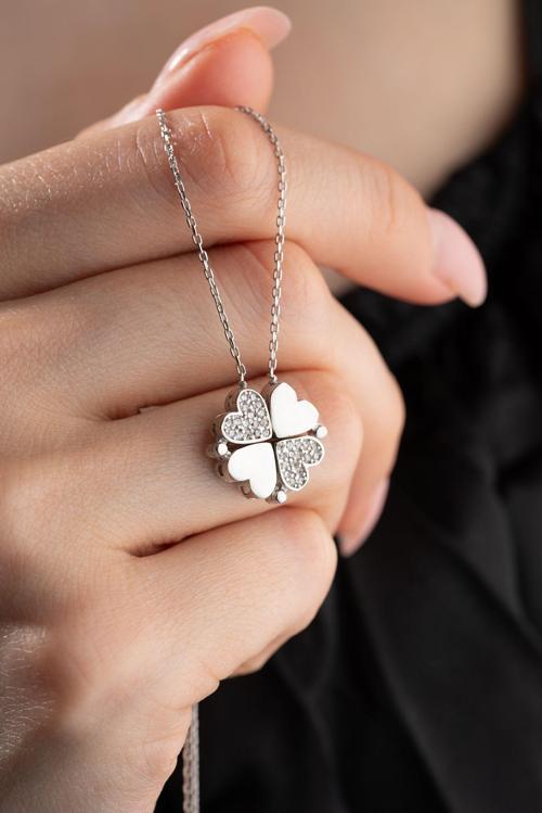 925 Ayar Gümüş Mıknatıslı Ayrılabilir Rodyumlu Yonca Kolye