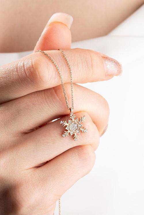 925 Ayar Gümüş Rose Altıgen Tasarım Kartanesi Model Kolye