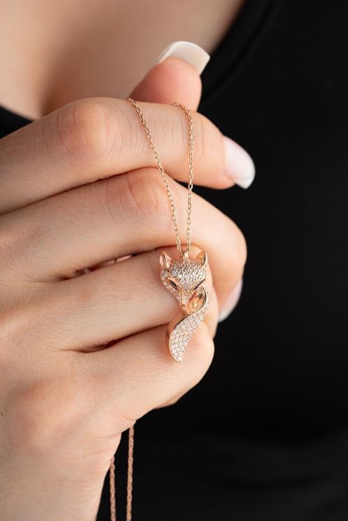 925 Ayar Gümüş Rose Kaplama Zirkon Taşlı Tilki Kolye