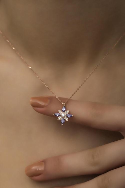 925 Ayar Gümüş Rose Mor Zirkon Taşlı Çiçek Kolye