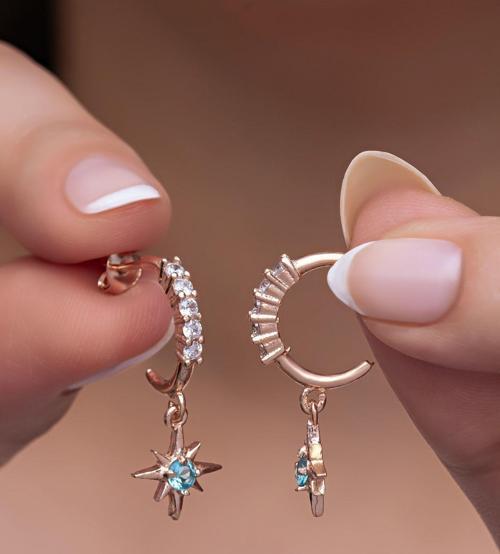 925 Ayar Gümüş Zirkon 5 Taşlı 12 Mm Yarım Tur Sallantılı Kutup Yıldızı  Küpe