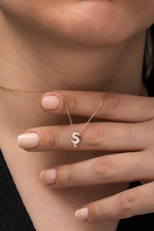 925 Ayar Harf Kolye 3 Boyutlu Ş Harfi Kadın Gümüş Kolye