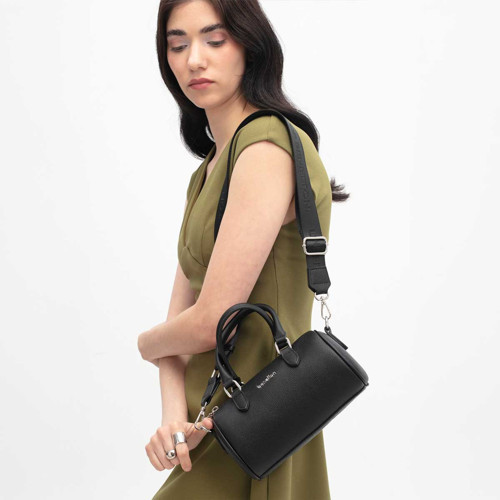 Kadın Omuz Çantası BNT_1804 BENETTON