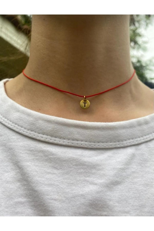 Kırmızı İpli Harfli Choker Kolye