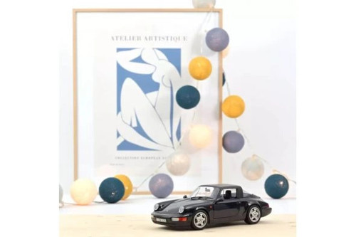 187340 1/18 Porsche 911 Carrera 4 Targa 1991 Blue Metallic
