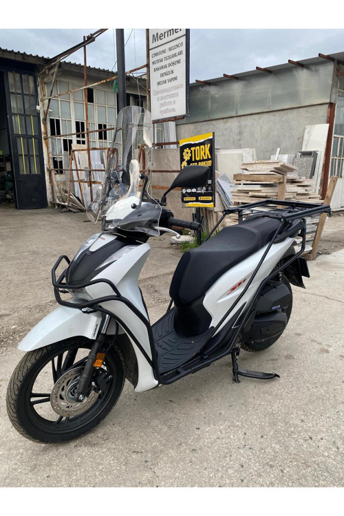 HONDA SH KIZAKLI KURYE PAKET ÇANTA DEMİRİ