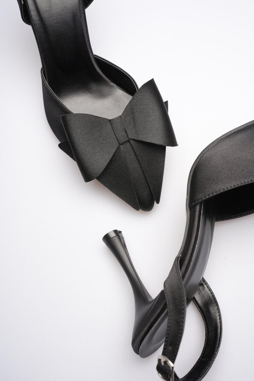 beybunn Kadın Siyah Fiyonklu Saten Slingback Topuklu Ayakkabı TR40MS01A