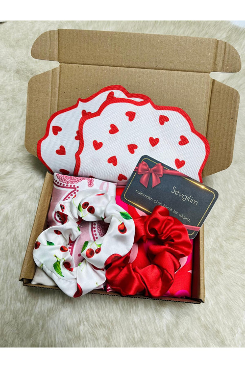 Sevgililer Günü Özel Love Fular Toka Bandana Hediye Seti