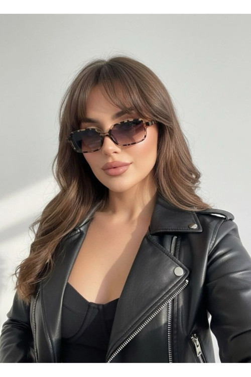 BluePepper KADIN GÜNEŞ GÖZLÜĞÜ DİKDÖRTGEN ÇERÇEVE UV400 CAM 49 EKARTMAN