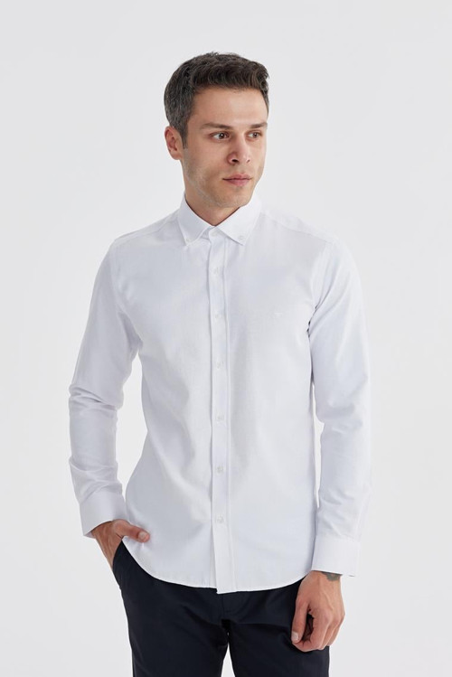 Beyaz Slim Fit Üstten Düğmeli Yaka Desenli Pamuklu Gömlek