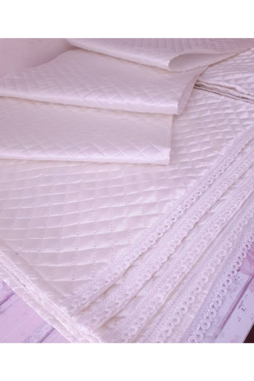 Dolap Içi Kapitone Güpürlü Raf Örtüsü En 35cm Boy 150cm Beyaz