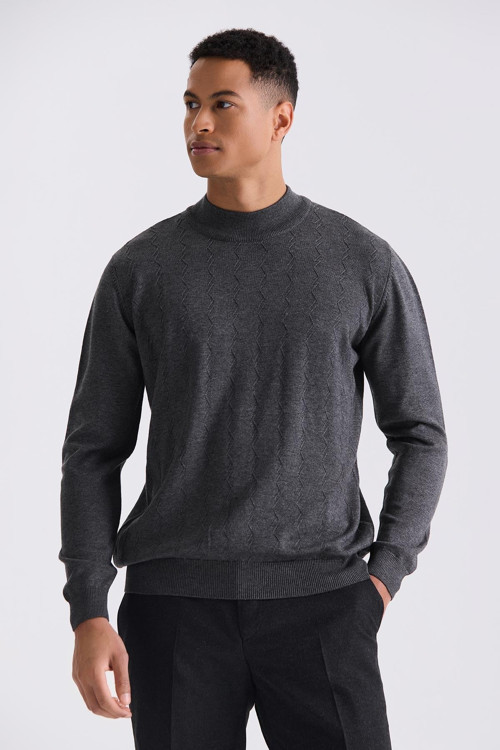 Antrasıt Classic Fit Desenli Yarım Balıkçı Yaka Triko Kazak