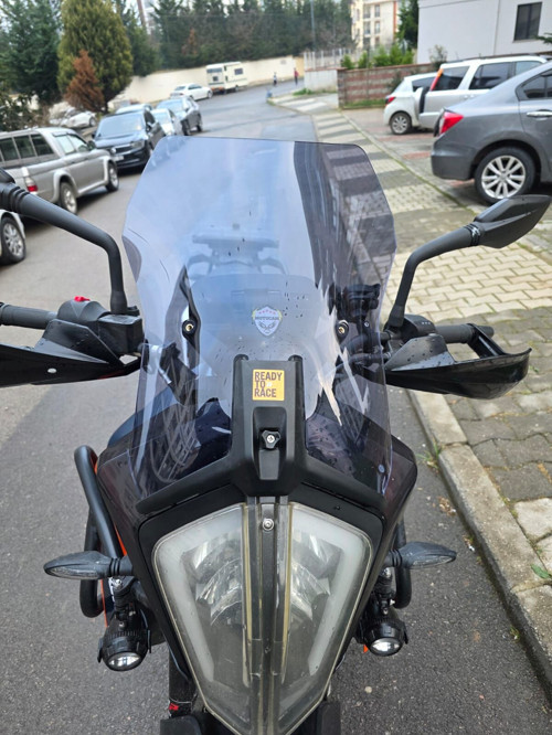 KTM 250 Adv Ön Cam 2020-2024 Model 44cm Füme Renkli 3mm APARATSIZDIR