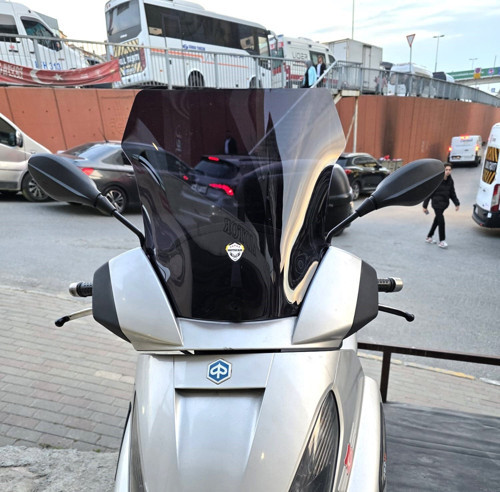 Piaggio X7 Ön Cam 2007-2012 Model 43cm Siyah Renkli 4mm
