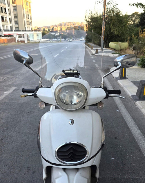 Aprilia Scarabeo 200 İe Ön Cam 35cm 2008-2015 Model Şeffaf Renkli 4mm