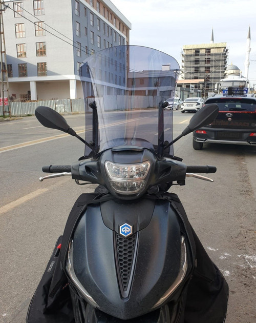 Piaggio Beverly 400 Ön Cam 2021-2026 Model 44cm Füme Renkli 4mm