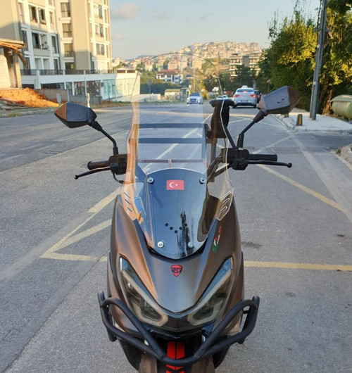 RKS Newlight 125 Ön Cam 2021-2022 Model 65cm Şeffaf Renkli 4mm PRO MODELE UYMAZ
