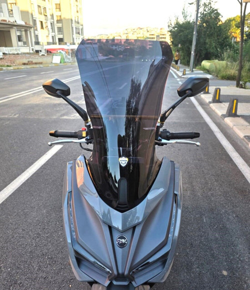 Sym Cruisym 150 GT Ön Cam 2023-2026 Model 58cm Siyah Renkli 4mm