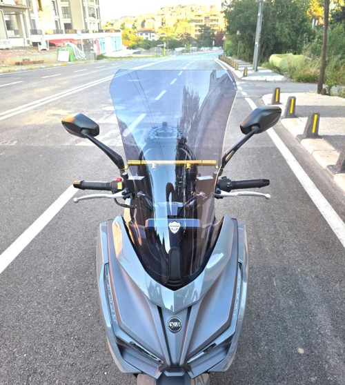 Sym JET 14 EVO 200 PLUS Ön Cam 2023-2026 Model 58cm Füme Renkli 4mm