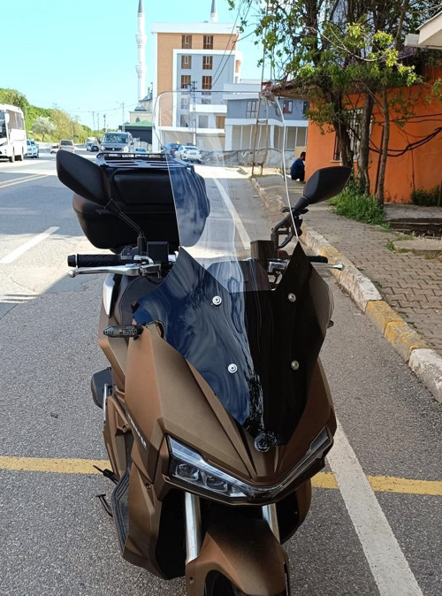 Yuki Adventure 150 Ön Cam 2023-2026 Model 78cm Şeffaf Renkli 4mm UZUN