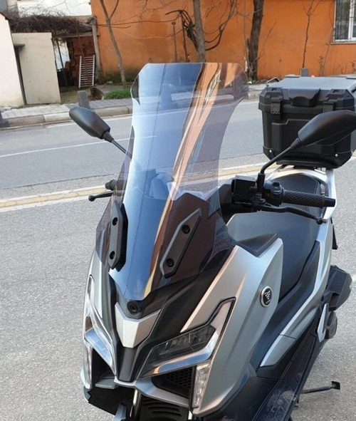 Voge SR1 Ön Cam 2023-2026 Model 62cm Füme renk 4mm ORTA BOYLU