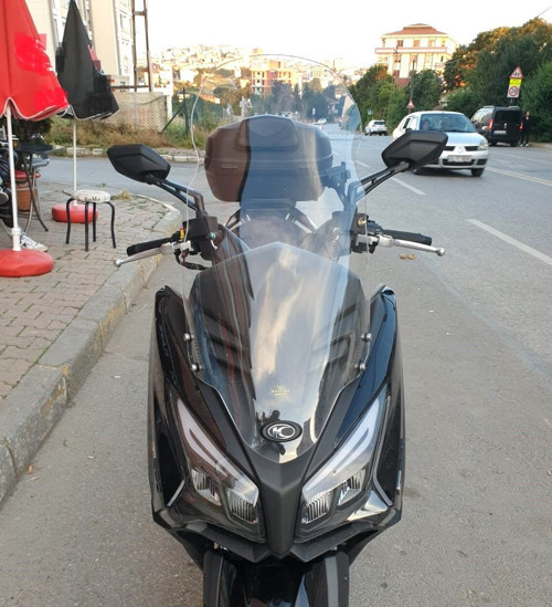 Kymco Xtown CT 250 Ön Cam 2020-2026 Model 83cm Şeffaf Renkli 4mm UZUN