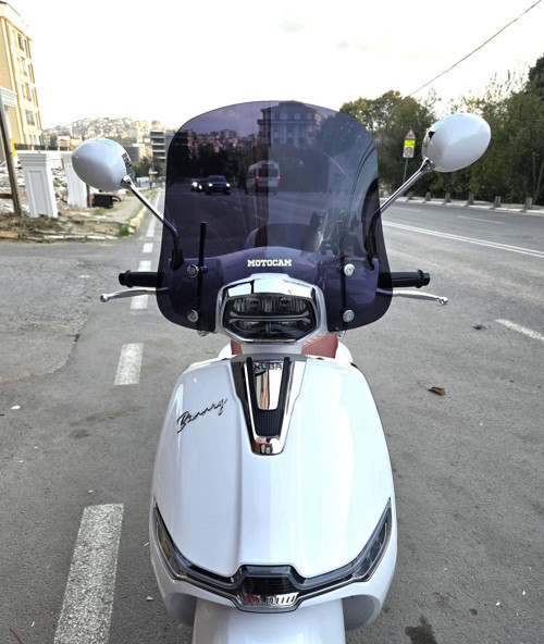Küba Bannry Ön Cam 2024-2026 Model 43cm Siyah Renkli 4mm APARATSIZ