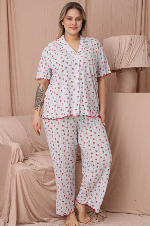 Mirano 1850 Çilekli Pointel İnce Kumaş Düğmeli Kısa Kollu Büyük Beden Kadın Pijama Takımı