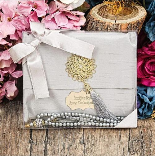 Hediyelik Şantuk Kese Yasin Ve Tesbih Süslemeli Asetat Kutulu (17×15) Set Gri