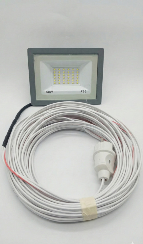 50 Watt Led Projektör Seyyar 45 Metre Dış Mekana Uygun Sıvıya Dayanıklı