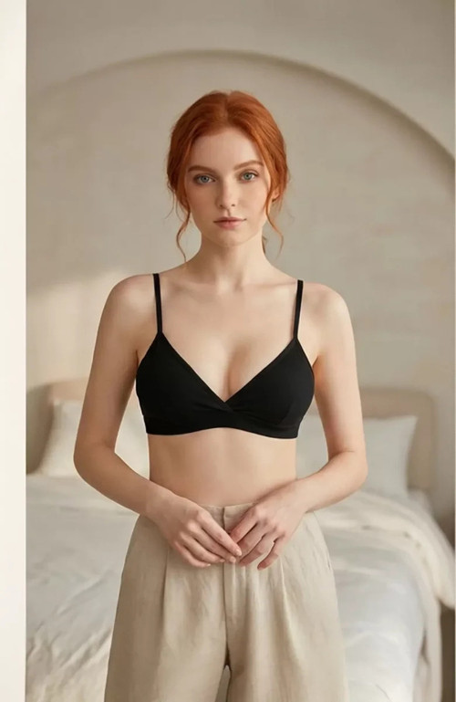 Kadın Siyah Kapsız Sırtı Açık Crop Top Bluz – Şık, Rahat Ve Kolay Kombinlenebilir