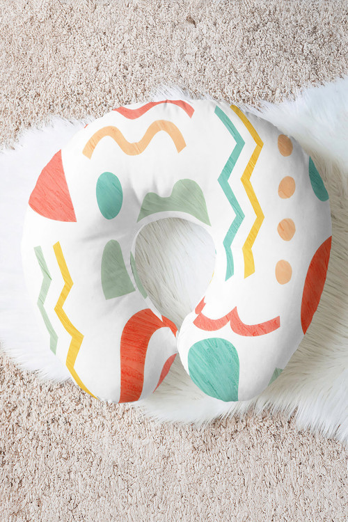 Renkli Geometrik Desenli Ergonomik Boyun Yastığı - Modern Pastel Turuncu Yeşil Seyahat Yastığı