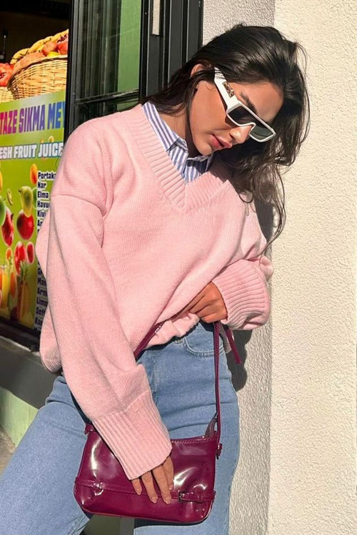 Pembe V Yaka Oversize Kadın Triko Kazak MG2149
